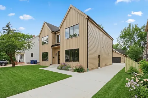 944 Rosemary Terrace Deerfield IL 60015