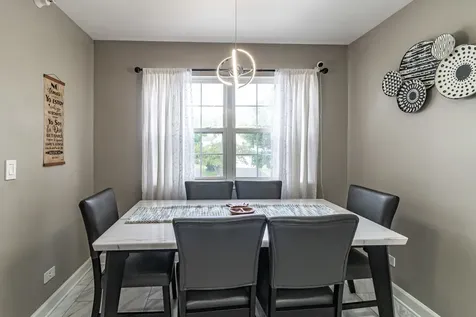 1228 Orleans Drive Mundelein IL 60060