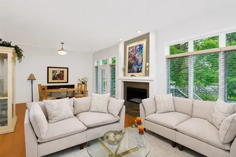 1555 South Paul Le Comte Court Palatine IL 60067
