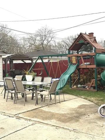 14241 South Marquette Avenue Burnham IL 60633