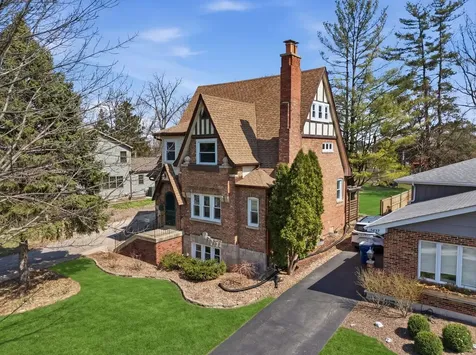 4425 Wilson Avenue Downers Grove IL 60515