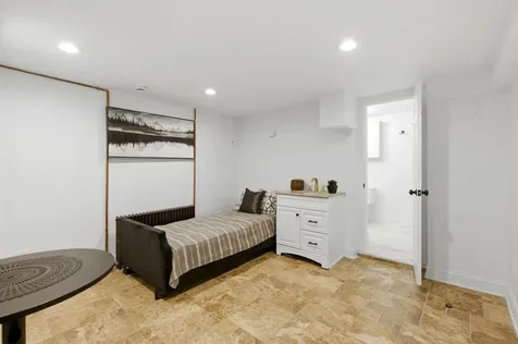 4425 Wilson Avenue Downers Grove IL 60515
