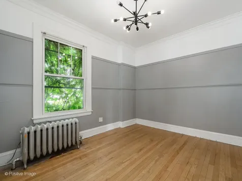 2138 West Cornelia Avenue Chicago IL 60618