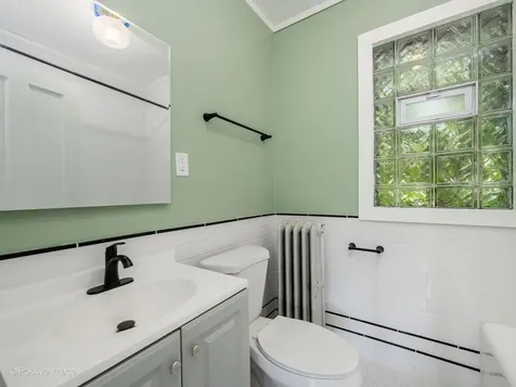2138 West Cornelia Avenue Chicago IL 60618