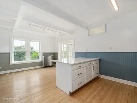 2138 West Cornelia Avenue Chicago IL 60618