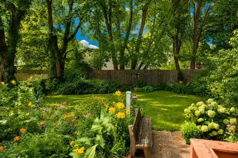 1705 West 2nd Street Dixon IL 61021