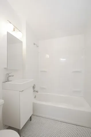 3243 North Western Avenue Chicago IL 60618
