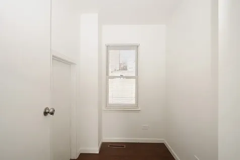 3243 North Western Avenue Chicago IL 60618