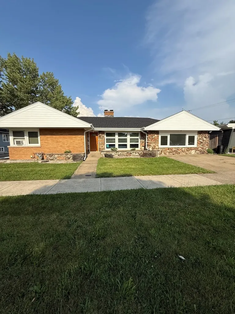 3839 Ridgeland Avenue Berwyn IL 60402