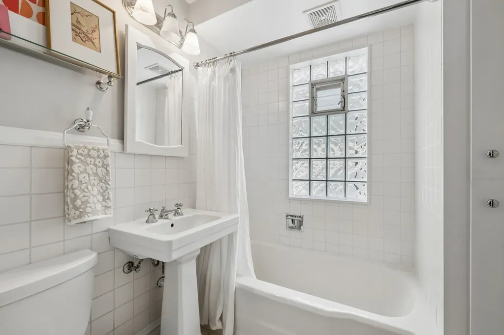 5227 West Berteau Avenue Chicago IL 60641
