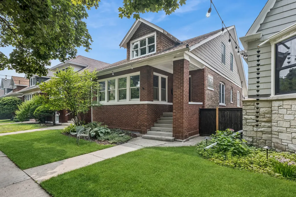 5227 West Berteau Avenue Chicago IL 60641