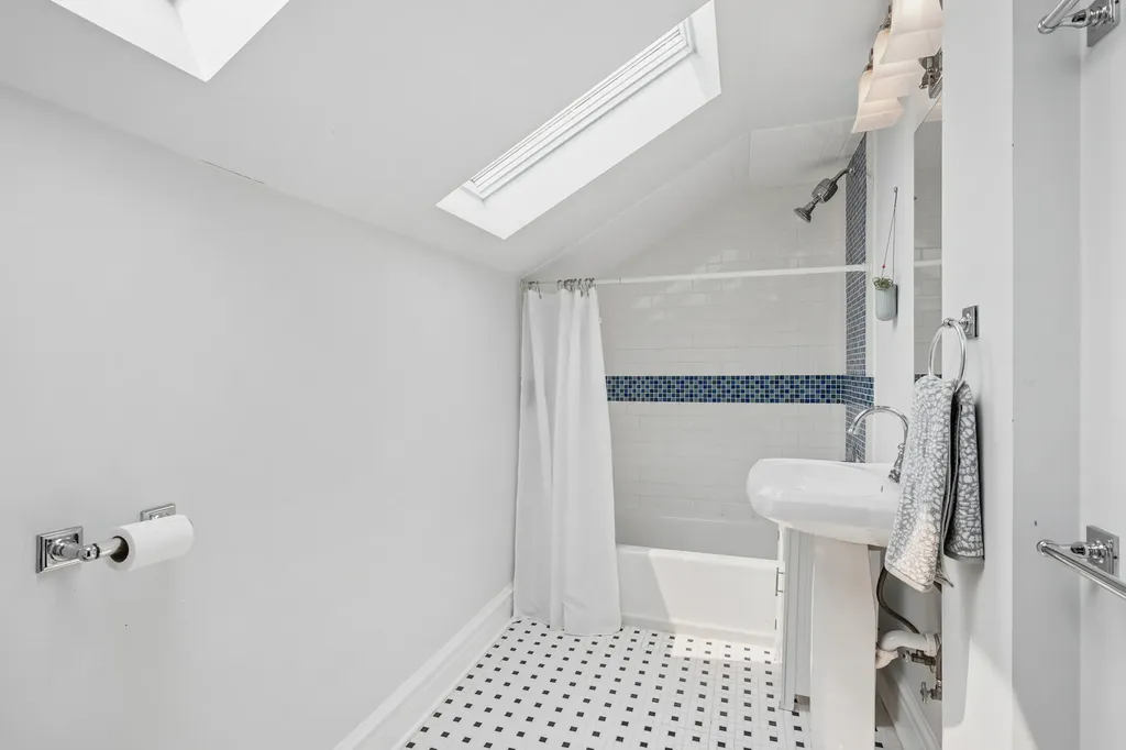 5227 West Berteau Avenue Chicago IL 60641