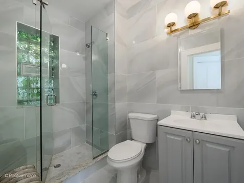 2138 West Cornelia Avenue Chicago IL 60618
