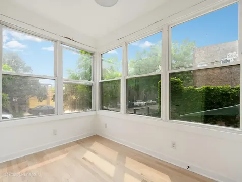 2138 West Cornelia Avenue Chicago IL 60618