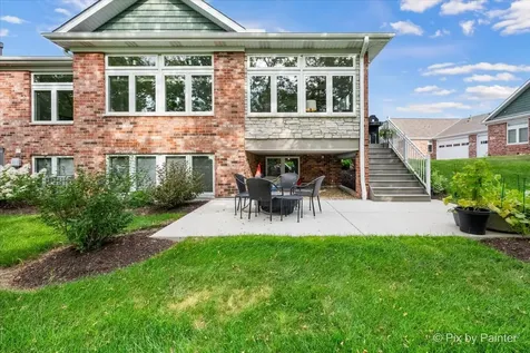 2 Briden Lane Sycamore IL 60178