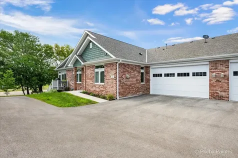 2 Briden Lane Sycamore IL 60178
