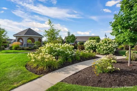 2 Briden Lane Sycamore IL 60178