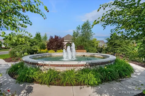 2 Briden Lane Sycamore IL 60178