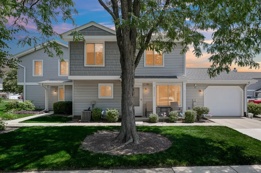 2442 Brunswick Circle Woodridge IL 60517