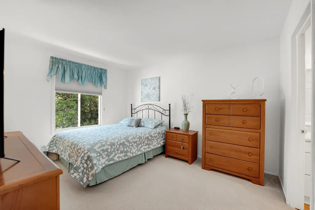 2442 Brunswick Circle Woodridge IL 60517