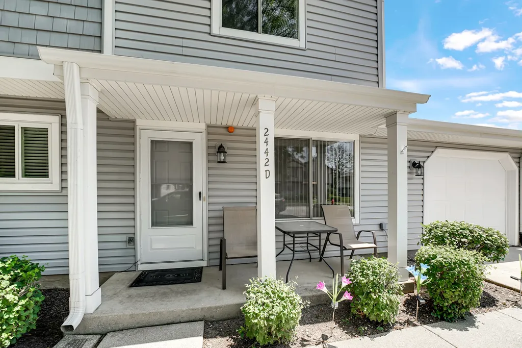 2442 Brunswick Circle Woodridge IL 60517