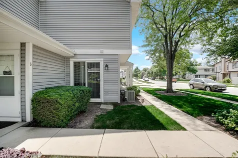 2442 Brunswick Circle Woodridge IL 60517