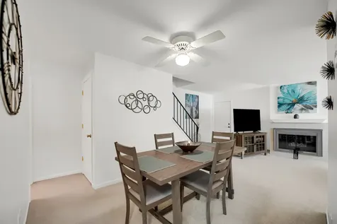 2442 Brunswick Circle Woodridge IL 60517