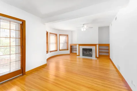 5610 North Kenmore Avenue Chicago IL 60660