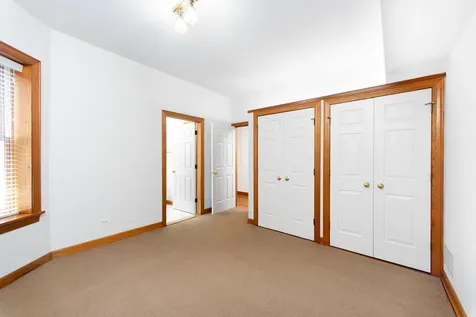 5610 North Kenmore Avenue Chicago IL 60660