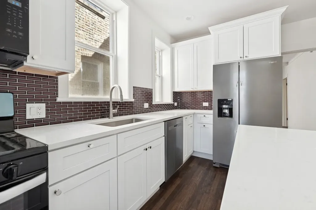 1446 West Catalpa Avenue Chicago IL 60640