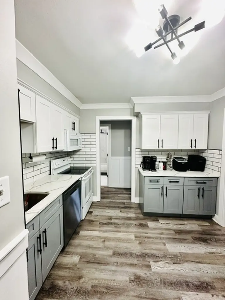 9048 West 140th Street W Orland Park IL 60462