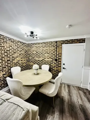 9048 West 140th Street W Orland Park IL 60462