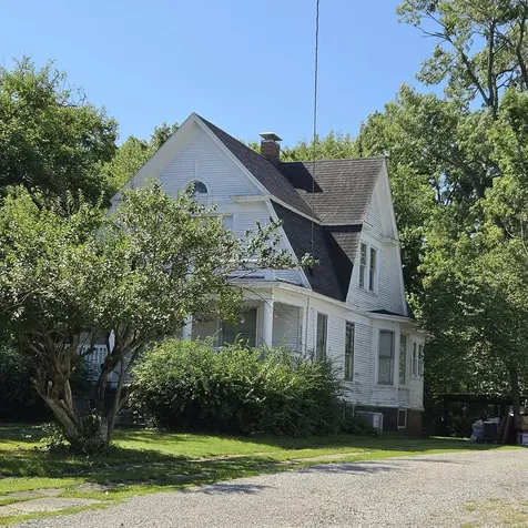 522 East Main Street Benton IL 62812