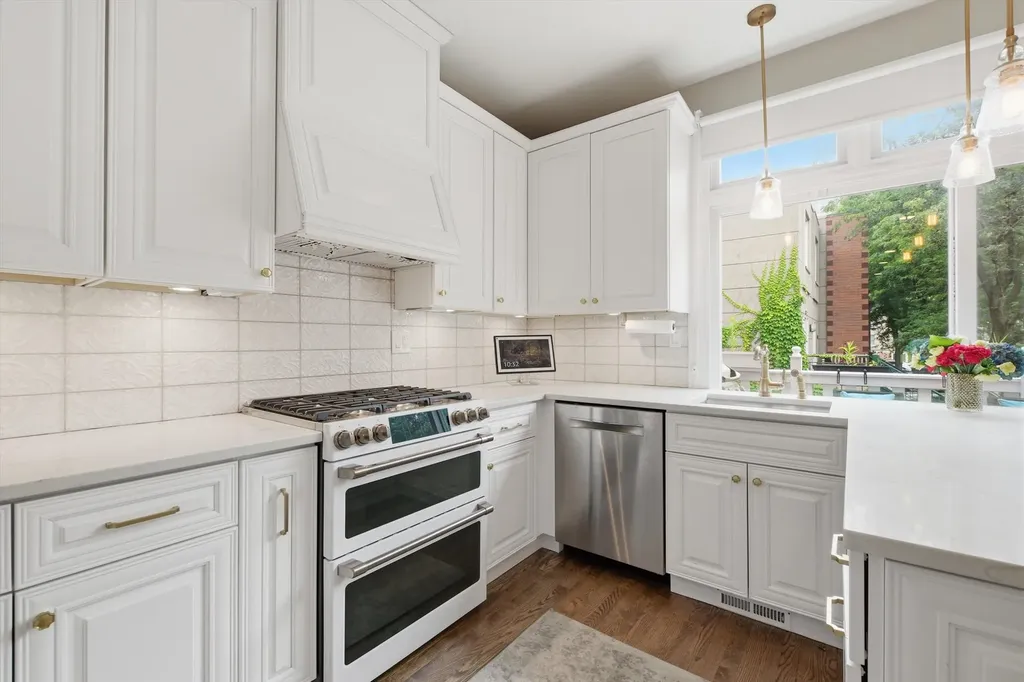 1437 South Plymouth Court Chicago IL 60605