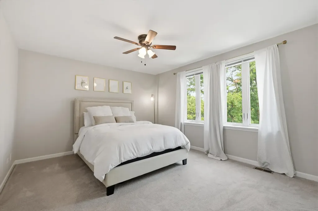 1437 South Plymouth Court Chicago IL 60605