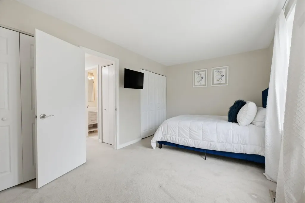 1437 South Plymouth Court Chicago IL 60605