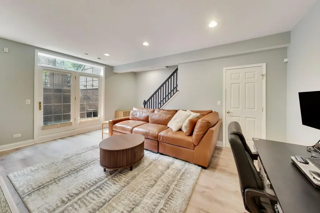 3507 North Reta Avenue Chicago IL 60657