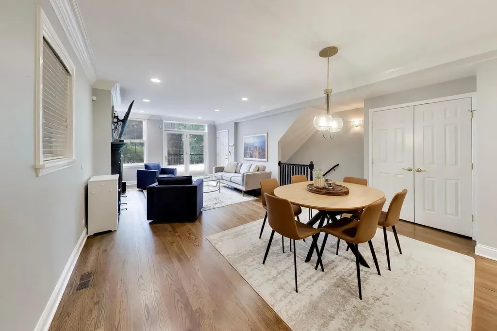 3507 North Reta Avenue Chicago IL 60657