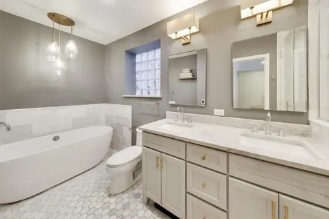 3507 North Reta Avenue Chicago IL 60657