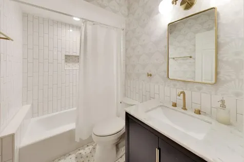 3507 North Reta Avenue Chicago IL 60657