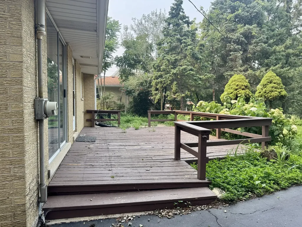 5341 Grand Avenue Downers Grove IL 60515