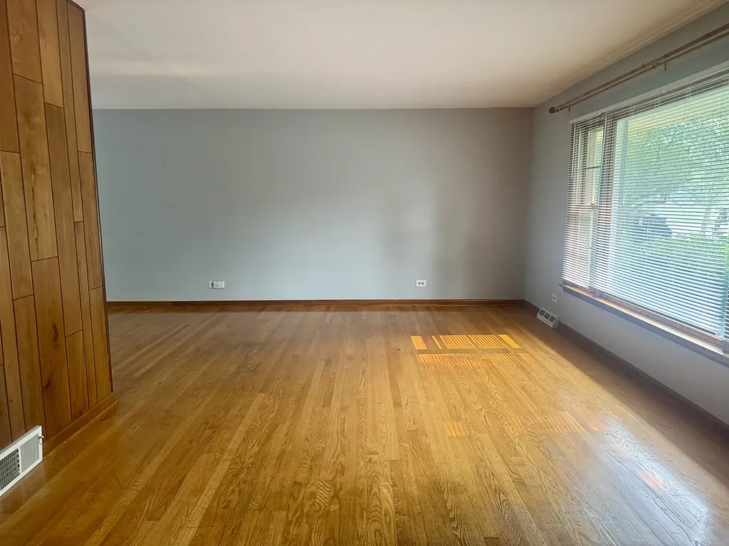 5341 Grand Avenue Downers Grove IL 60515