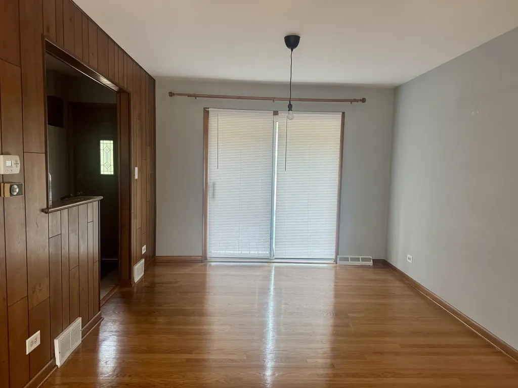 5341 Grand Avenue Downers Grove IL 60515