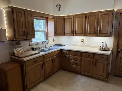 1124 South State Avenue Freeport IL 61032