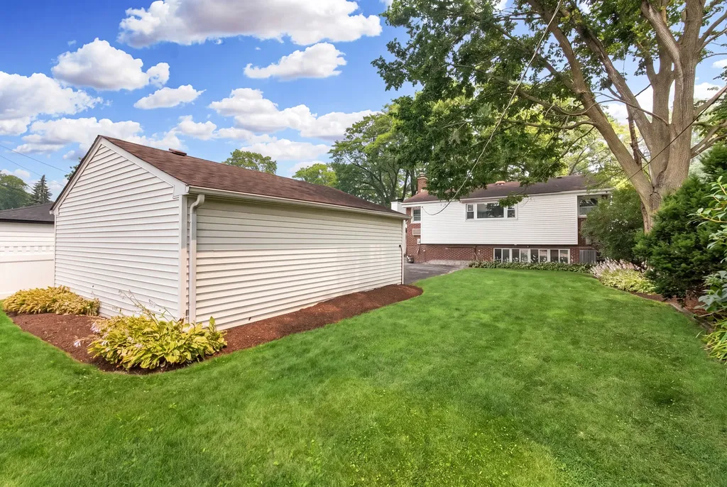 112 North Broadway Avenue Park Ridge IL 60068