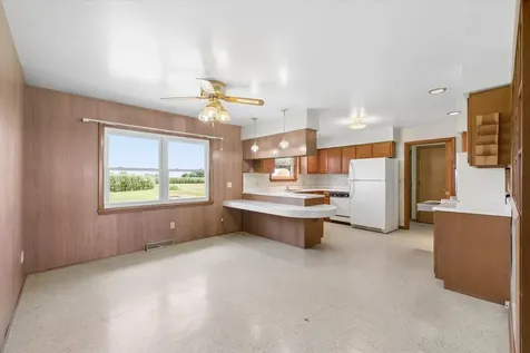 6070 Garden Plain Road Fulton IL 61252