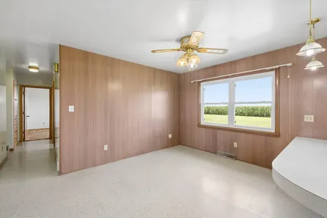 6070 Garden Plain Road Fulton IL 61252