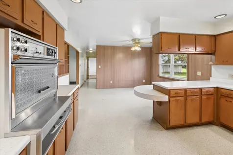 6070 Garden Plain Road Fulton IL 61252