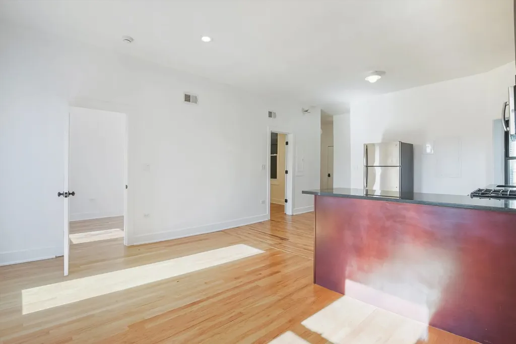 1421 West Chicago Avenue Chicago IL 60642