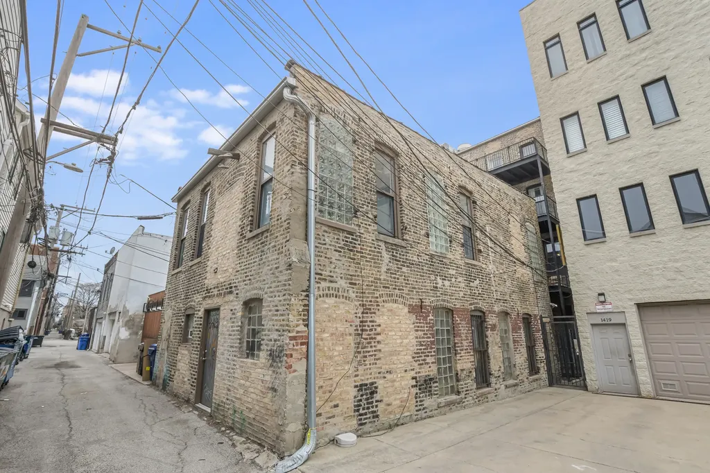 1421 West Chicago Avenue Chicago IL 60642
